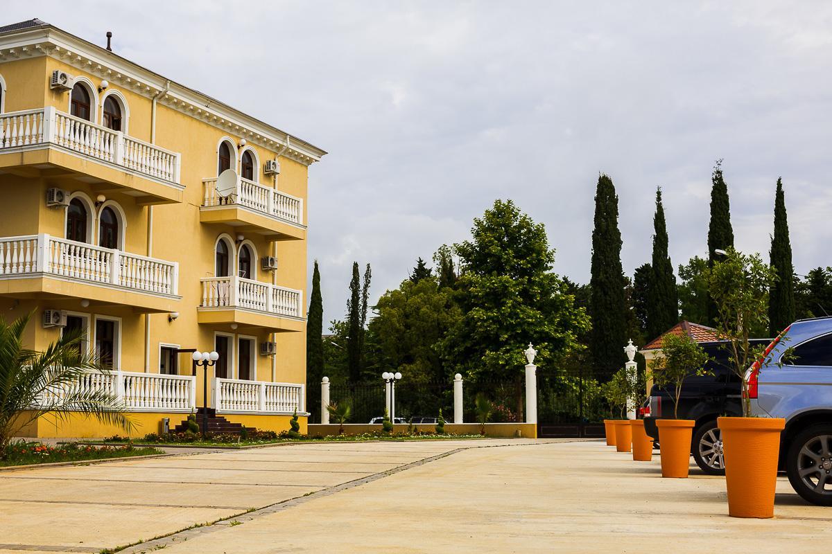 Inn Villa Victoria Gudauta Exterior photo